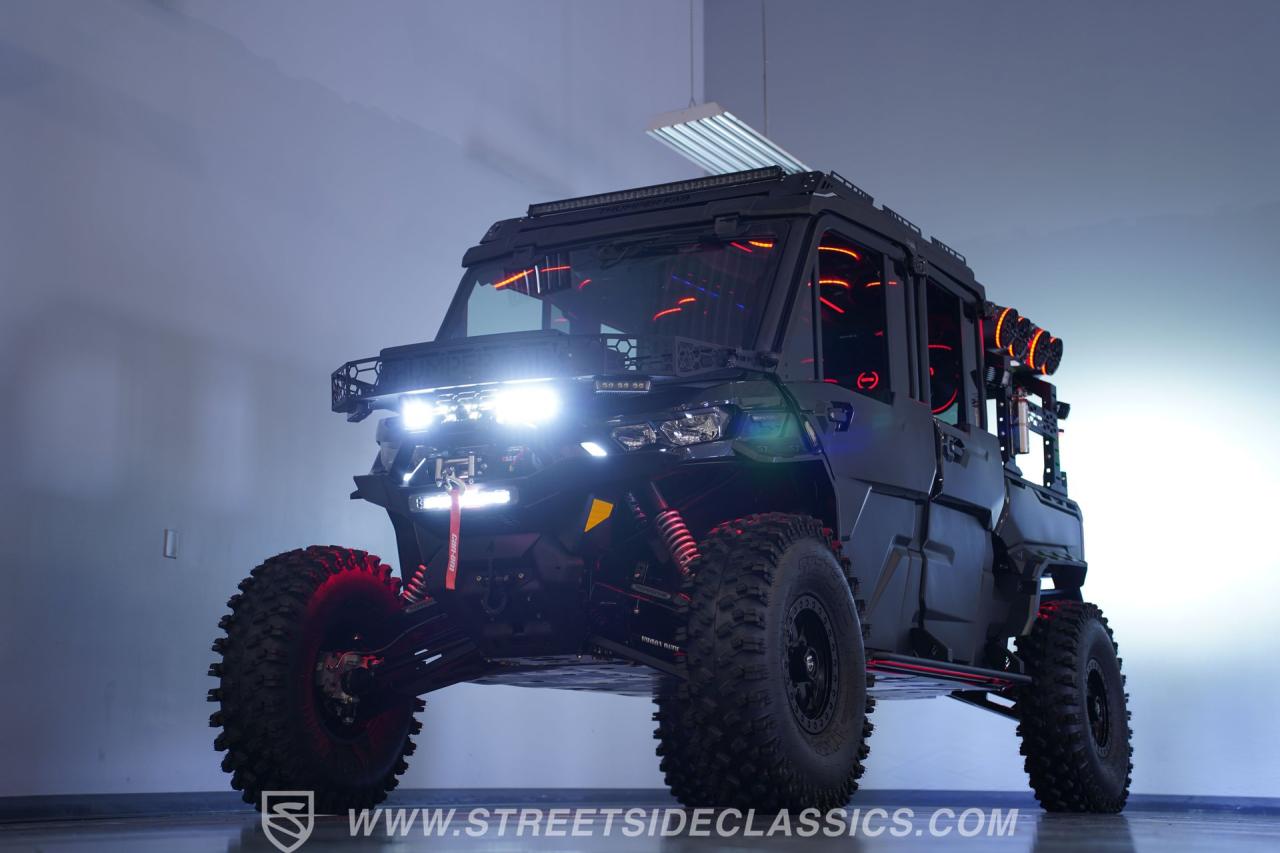 2025 Can Am Defender MAX Limited Lone Star HD10