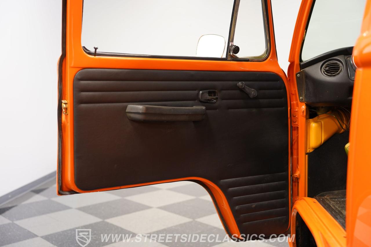 1977 Volkswagen Kombi Van Camper