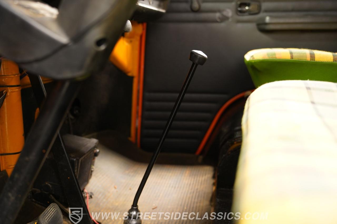 1977 Volkswagen Kombi Van Camper