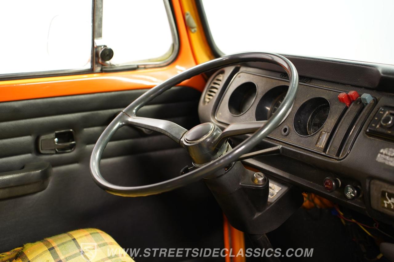 1977 Volkswagen Kombi Van Camper