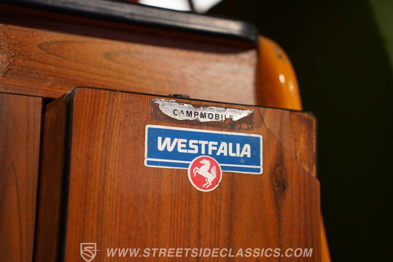 1977 Volkswagen Kombi Van Camper