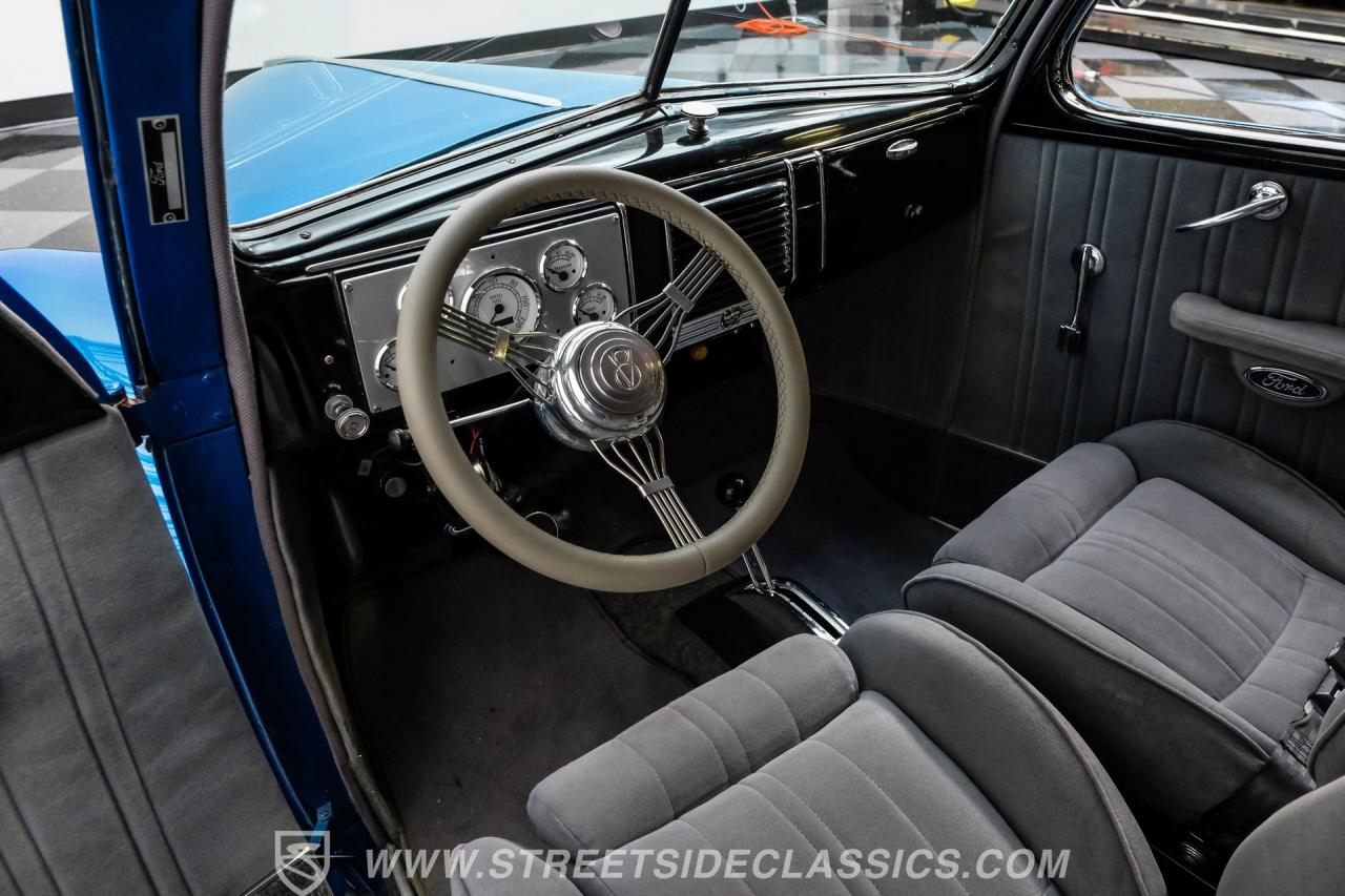 1939 Ford Deluxe Streetrod