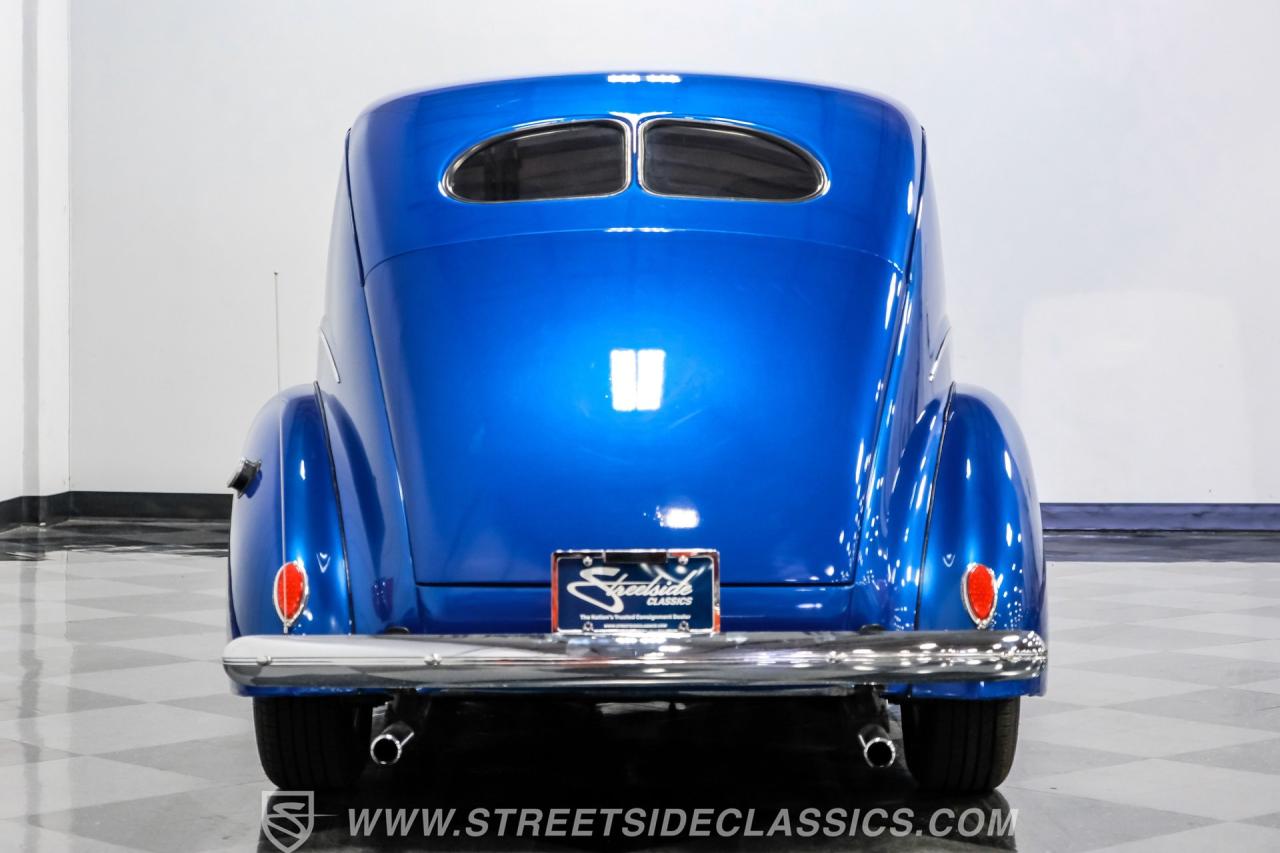 1939 Ford Deluxe Streetrod
