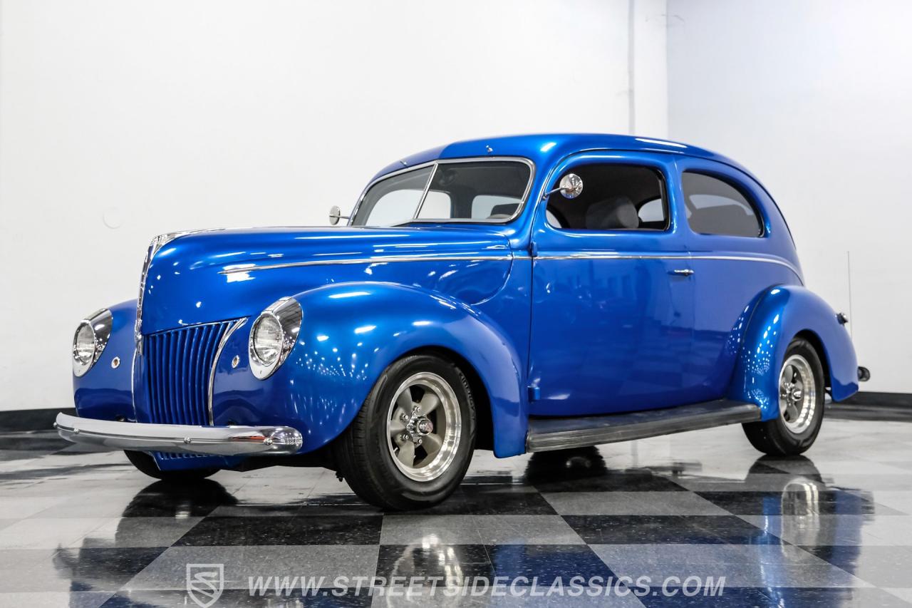 1939 Ford Deluxe Streetrod
