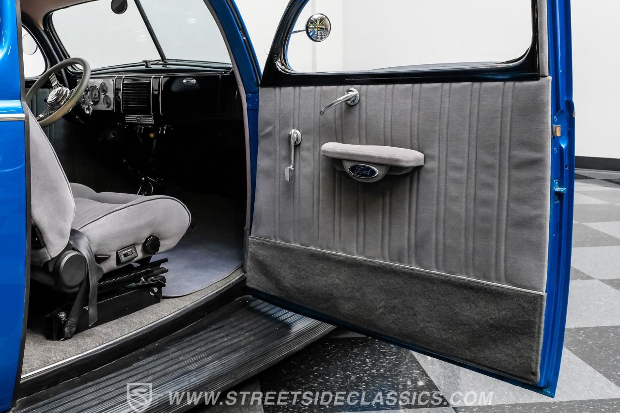 1939 Ford Deluxe Streetrod