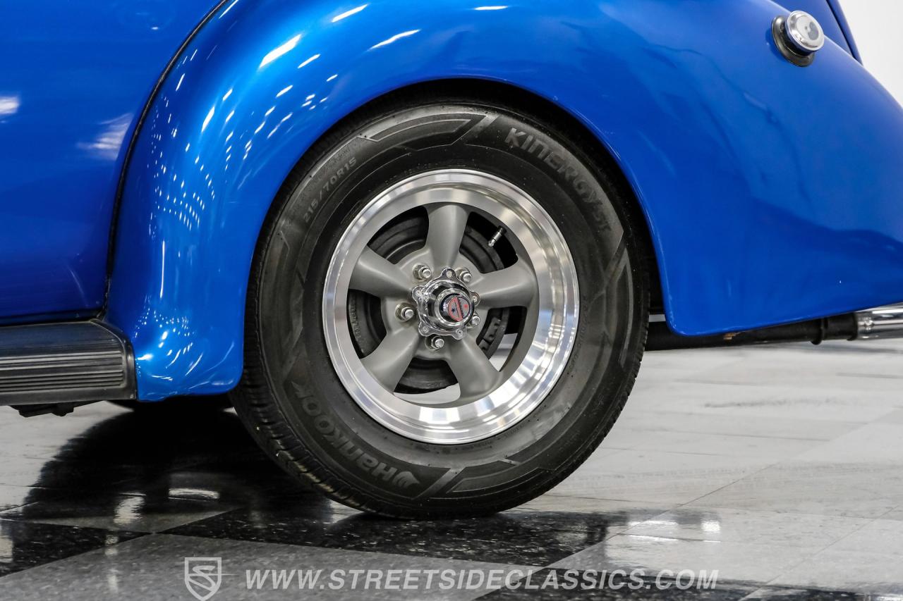 1939 Ford Deluxe Streetrod