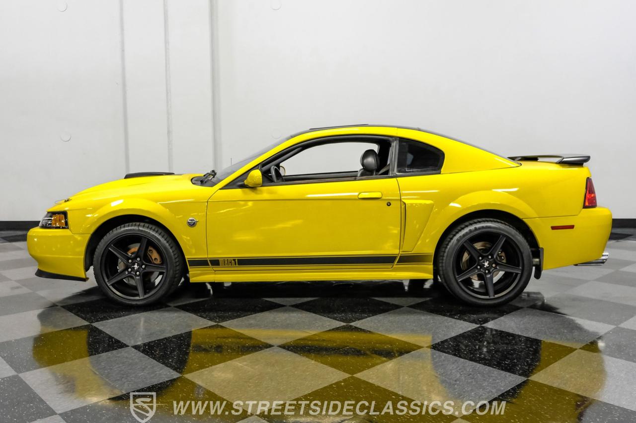 2003 Ford Mustang Mach 1