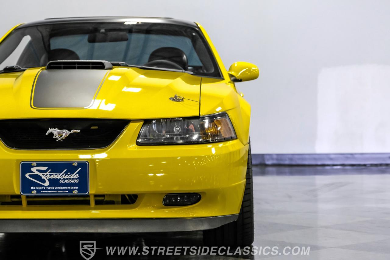 2003 Ford Mustang Mach 1