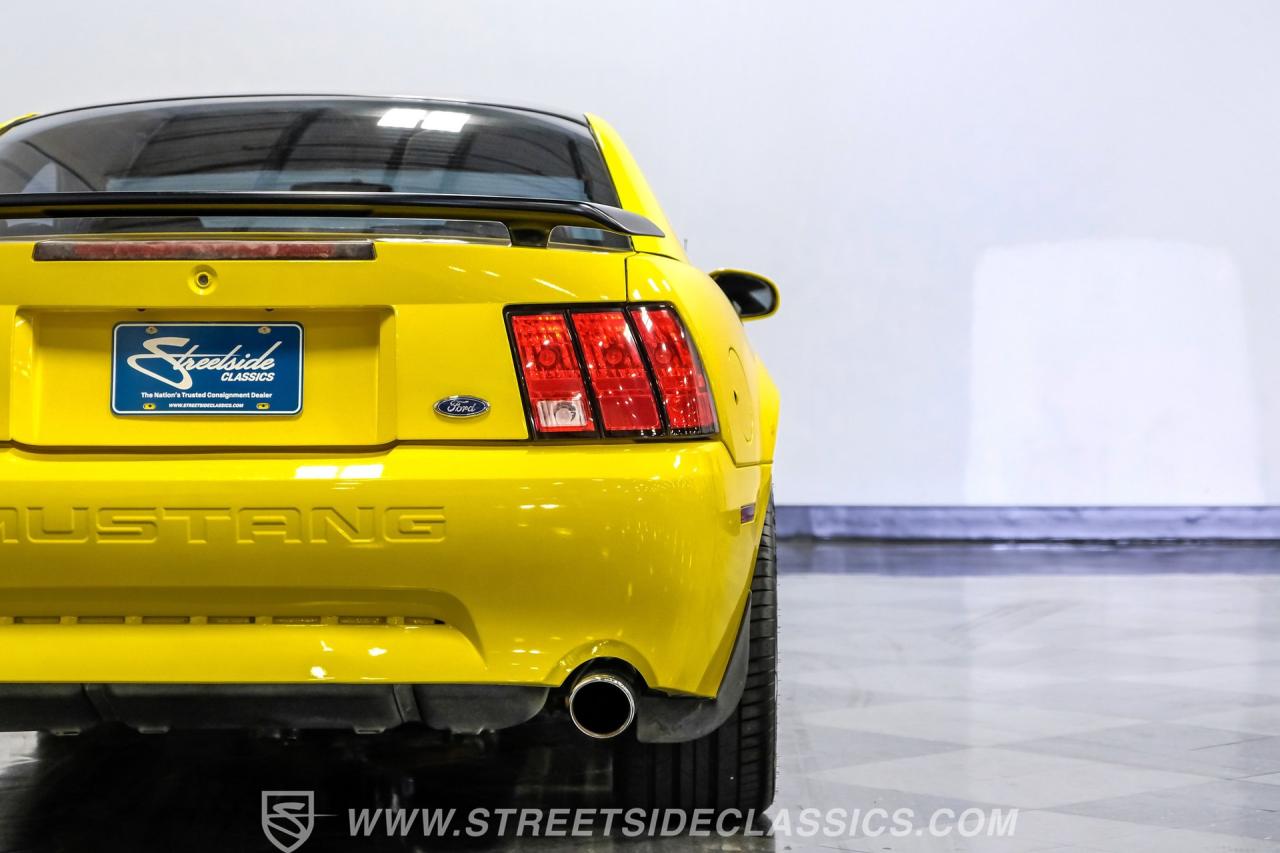 2003 Ford Mustang Mach 1