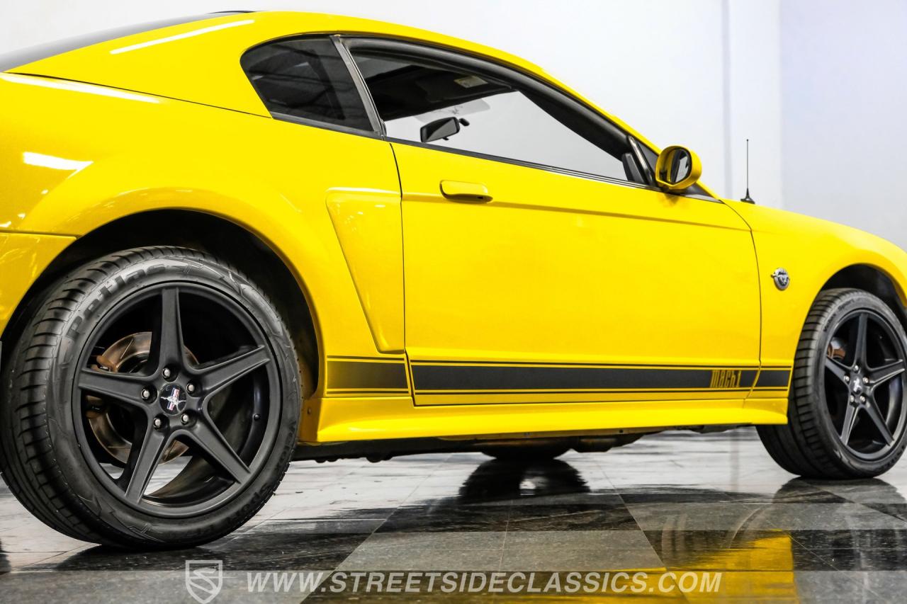 2003 Ford Mustang Mach 1