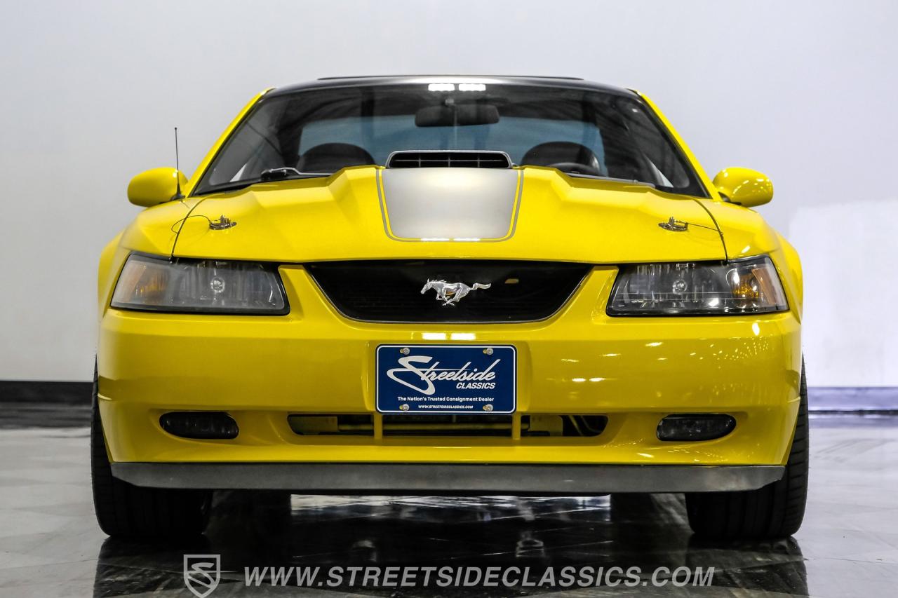 2003 Ford Mustang Mach 1