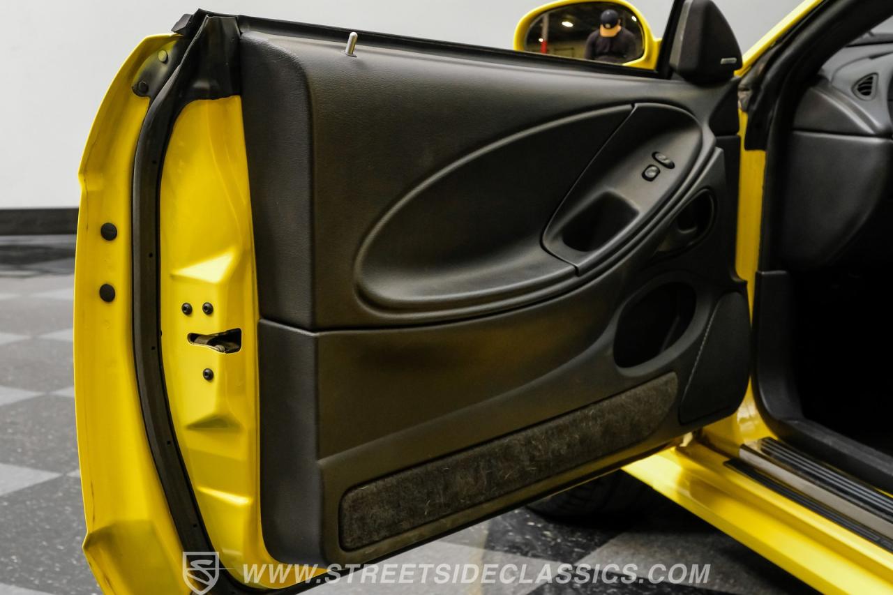 2003 Ford Mustang Mach 1