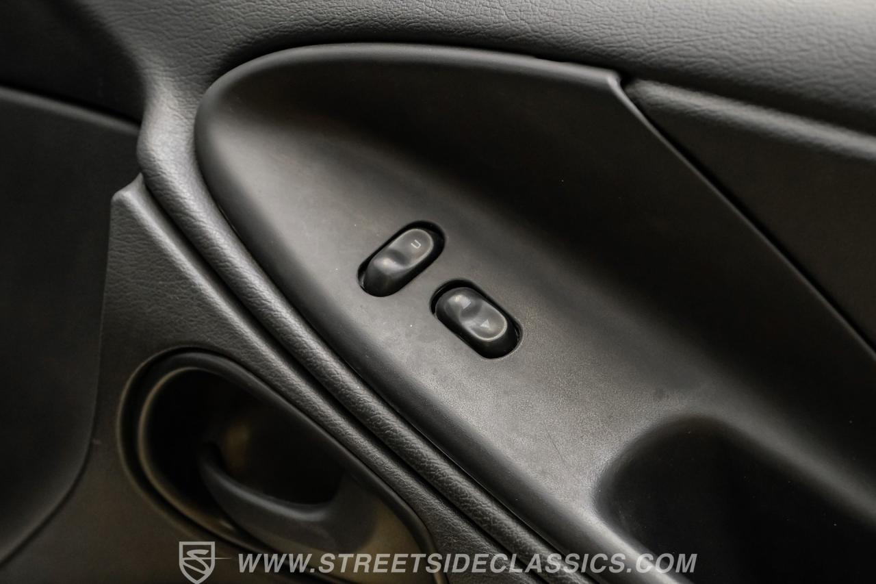 2003 Ford Mustang Mach 1