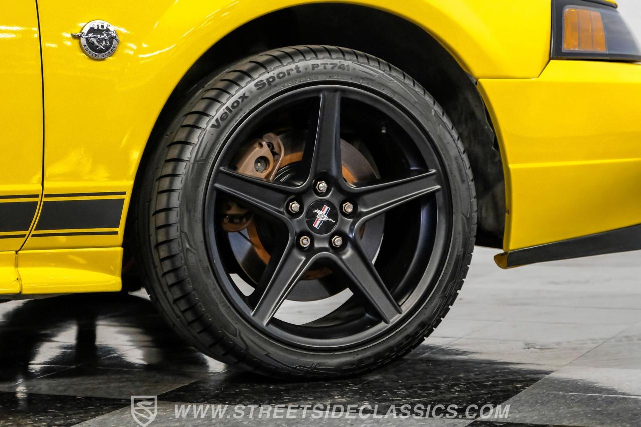 2003 Ford Mustang Mach 1