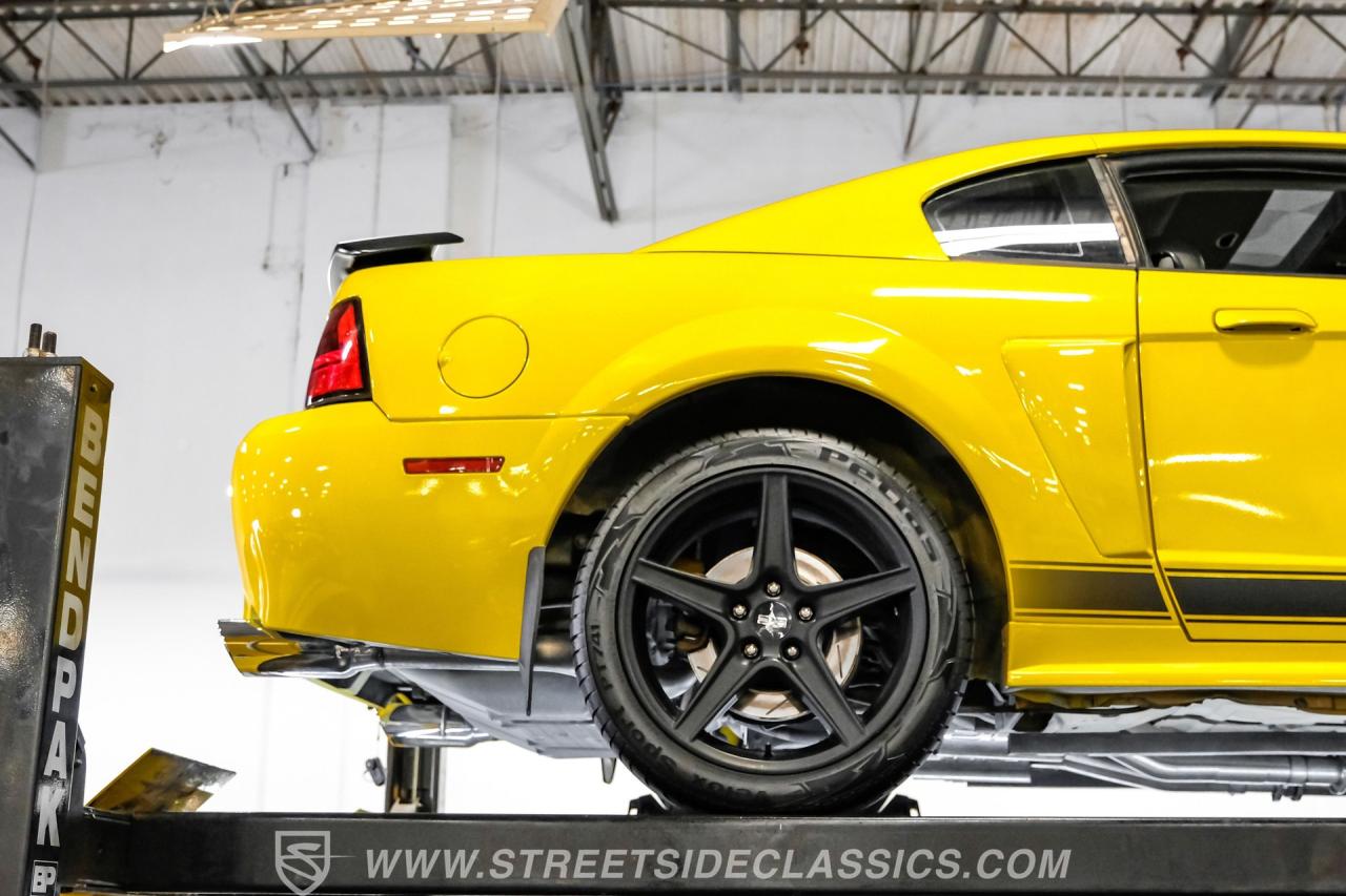 2003 Ford Mustang Mach 1