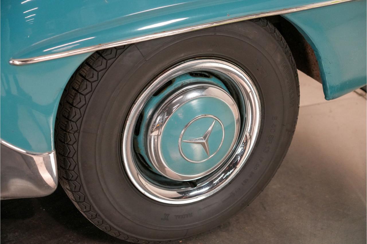 1960 Mercedes - Benz 190