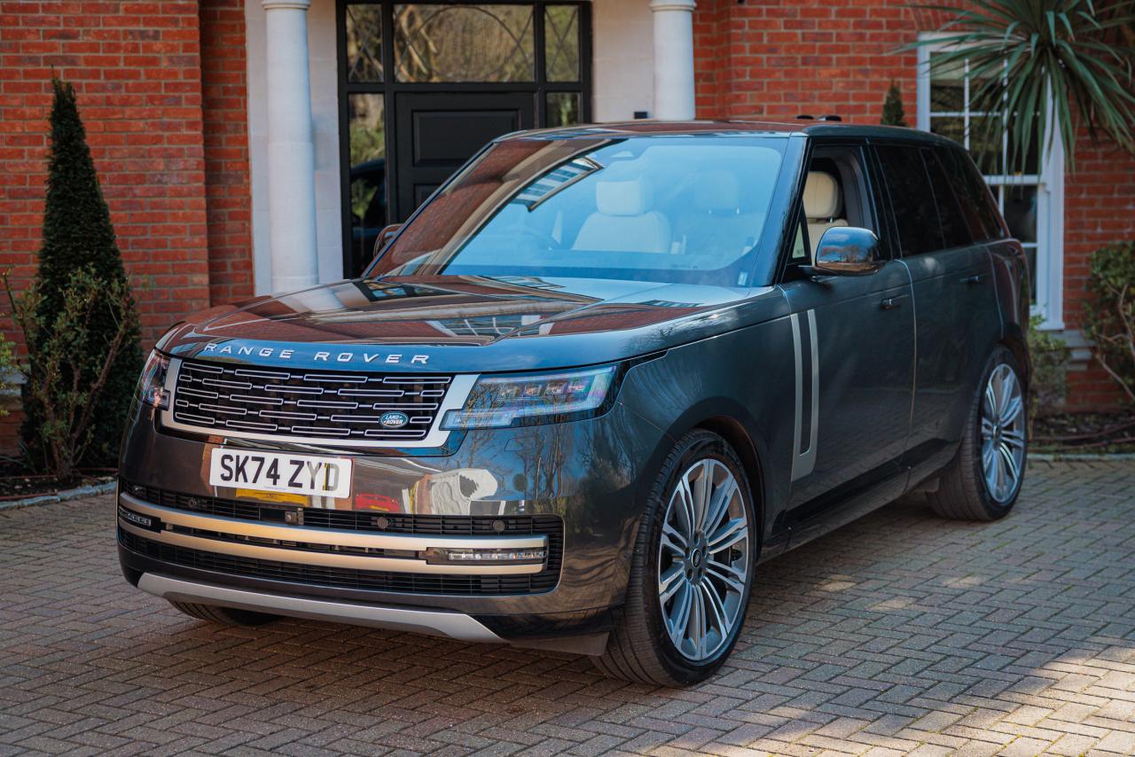 2024 Range Rover P400