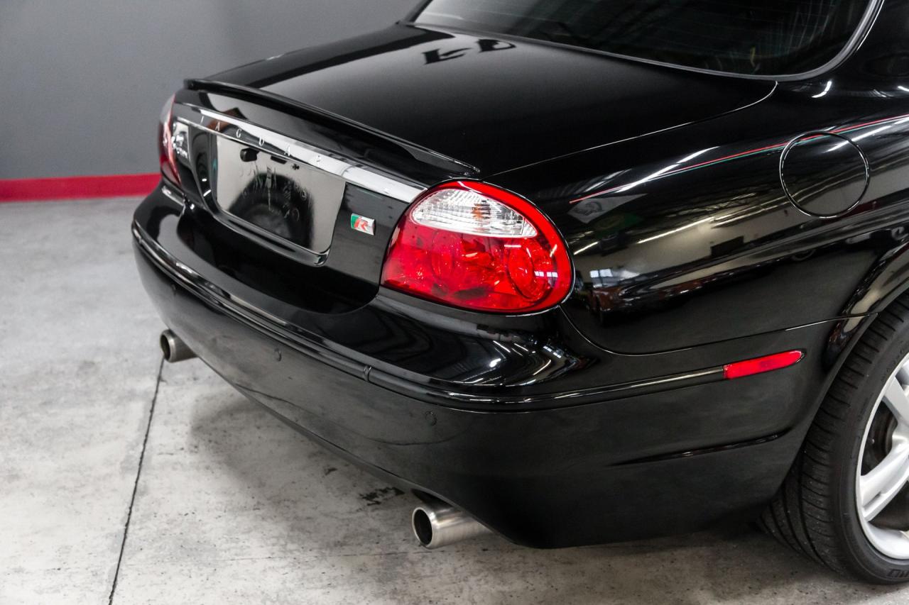 2005 Jaguar S TYPE R
