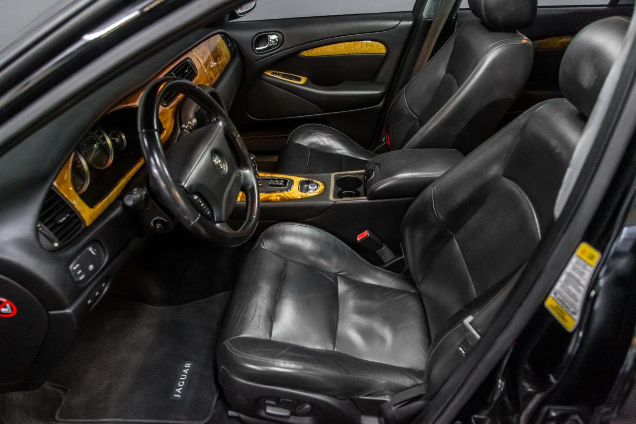 2005 Jaguar S TYPE R