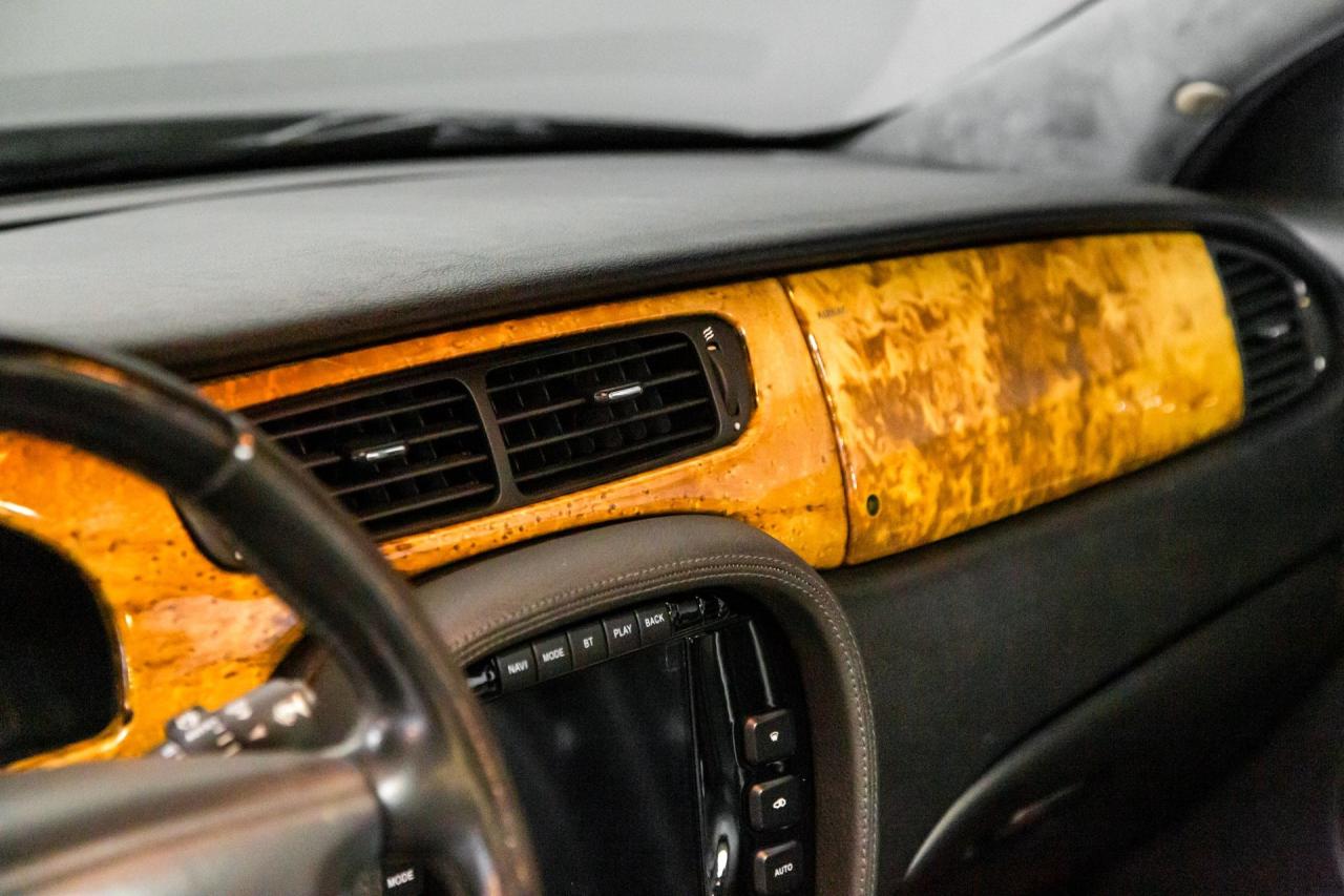 2005 Jaguar S TYPE R