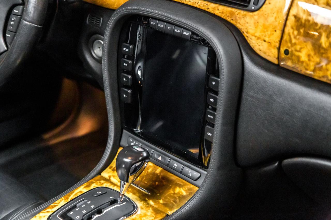 2005 Jaguar S TYPE R