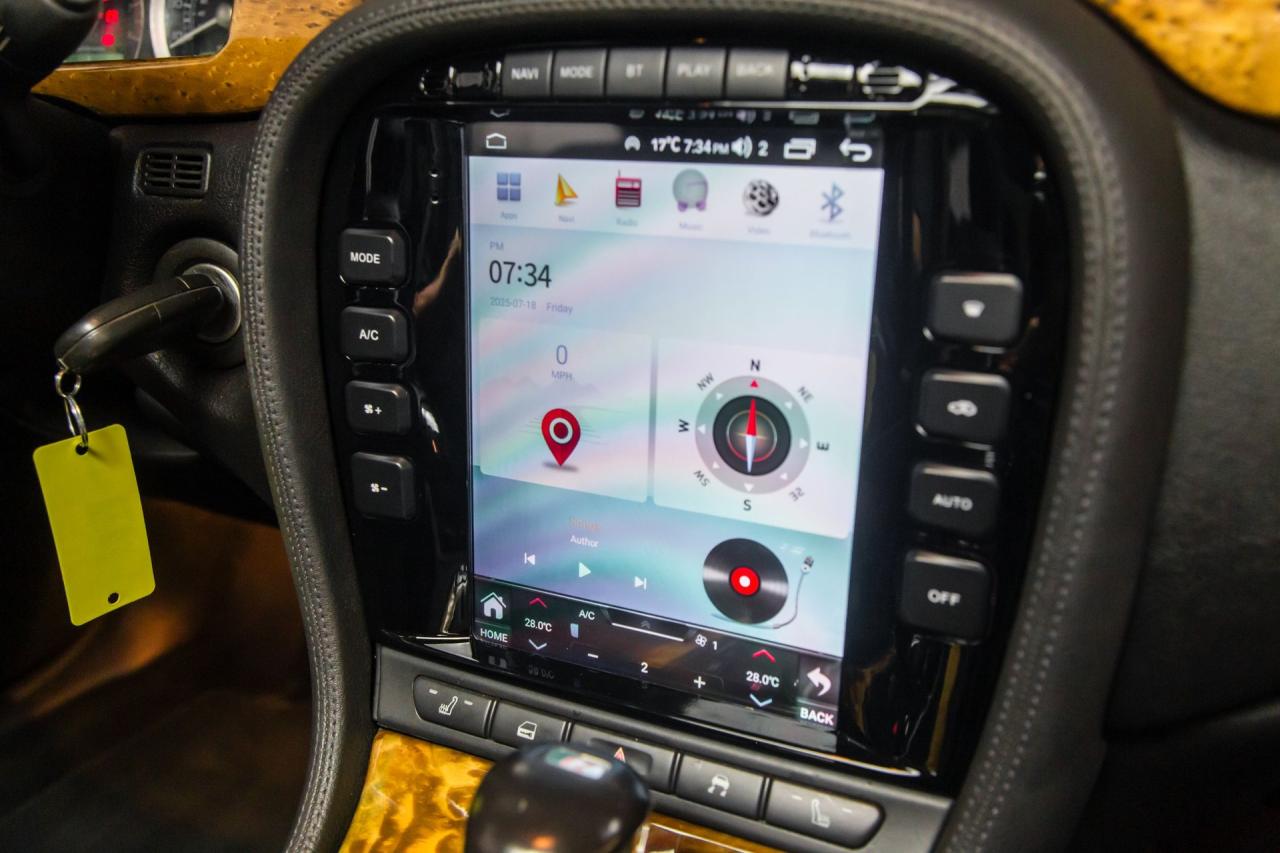 2005 Jaguar S TYPE R