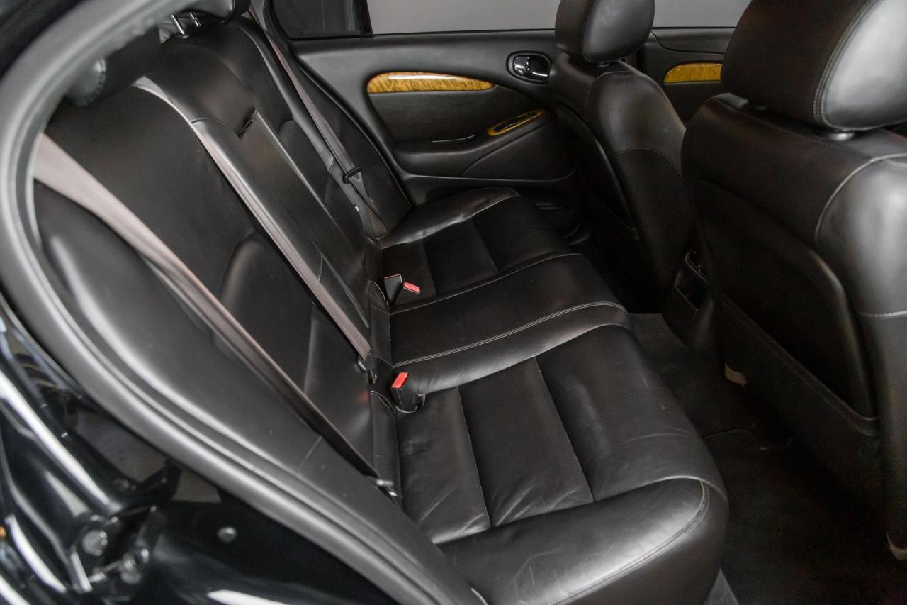 2005 Jaguar S TYPE R