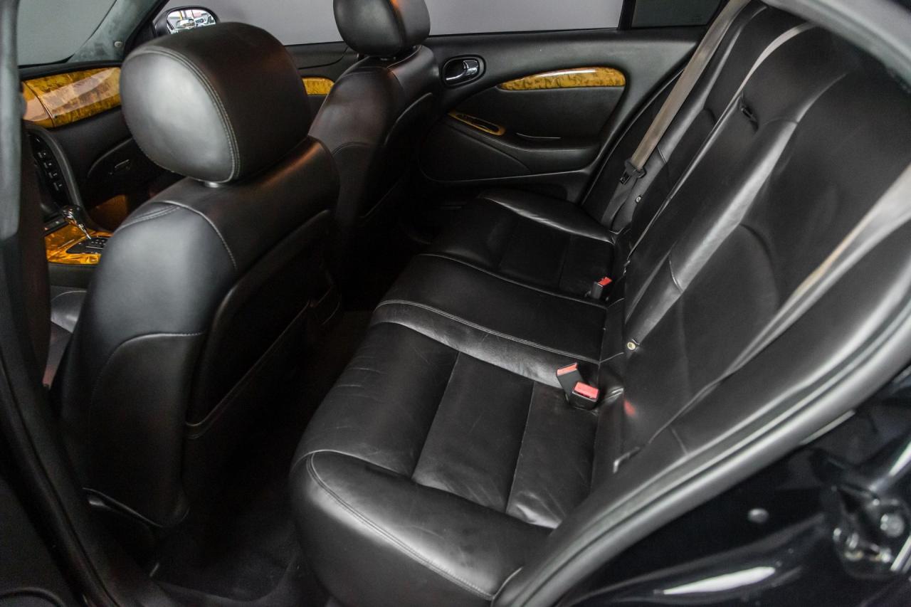 2005 Jaguar S TYPE R