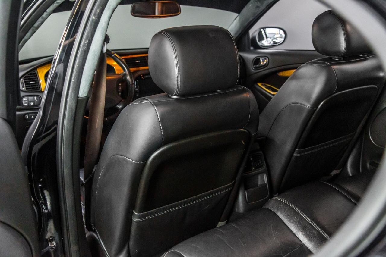 2005 Jaguar S TYPE R