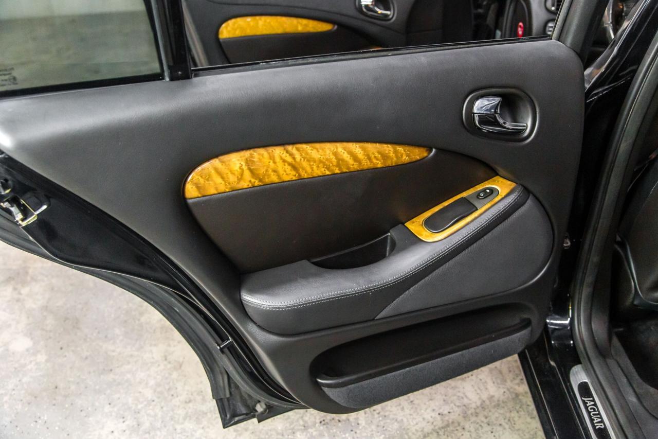 2005 Jaguar S TYPE R