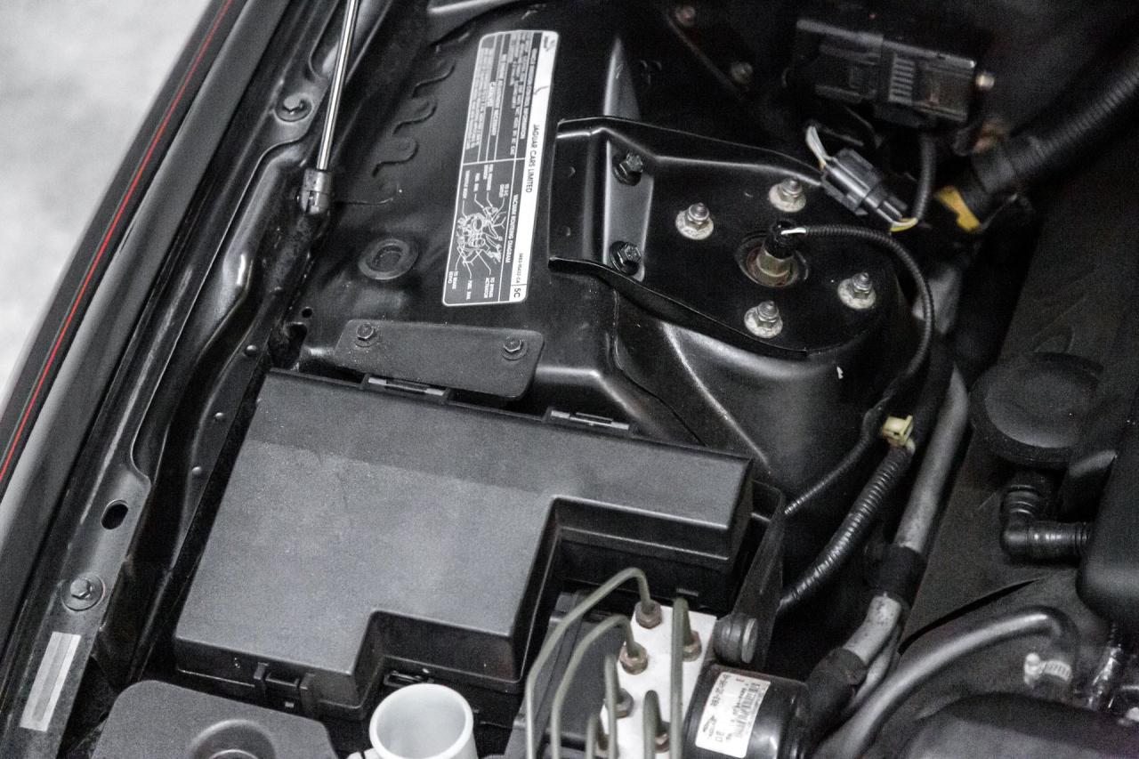 2005 Jaguar S TYPE R