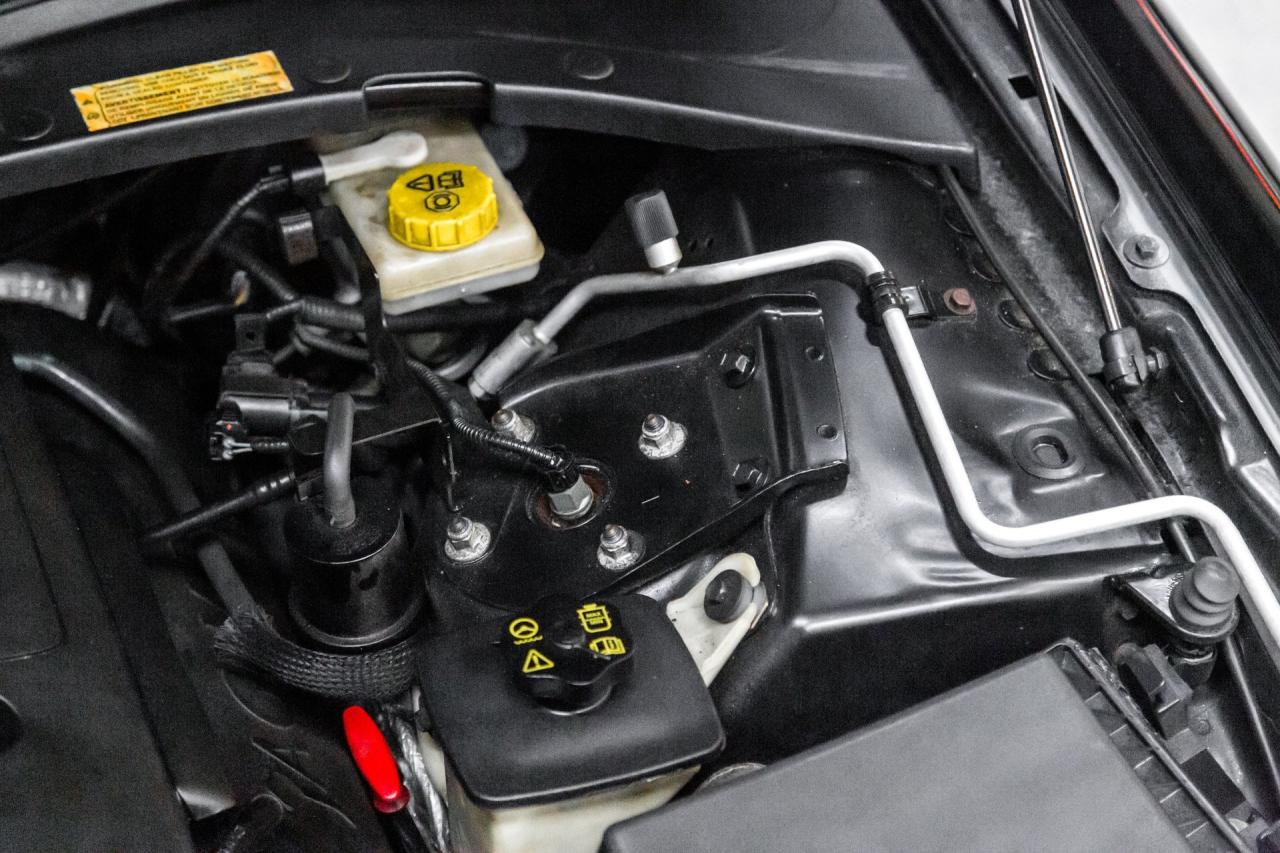 2005 Jaguar S TYPE R