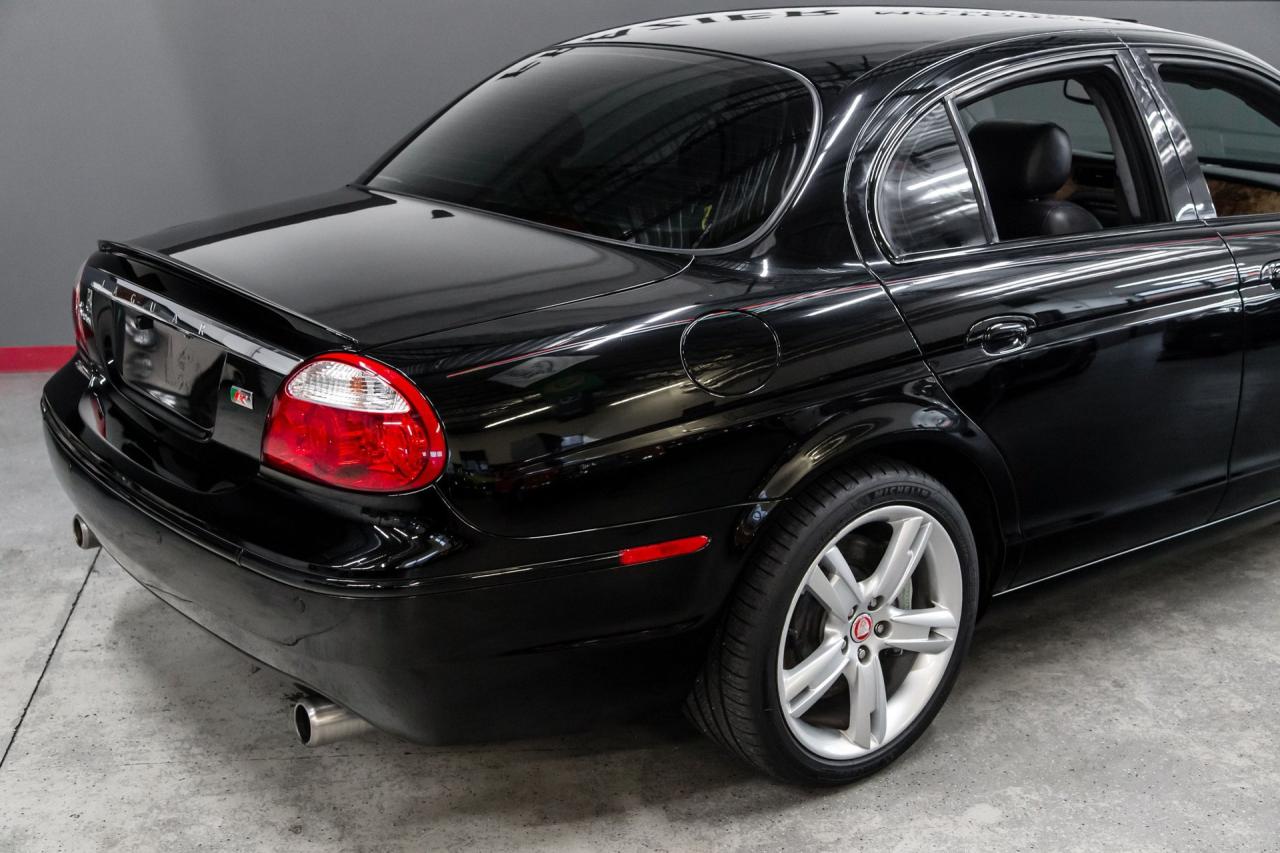 2005 Jaguar S TYPE R