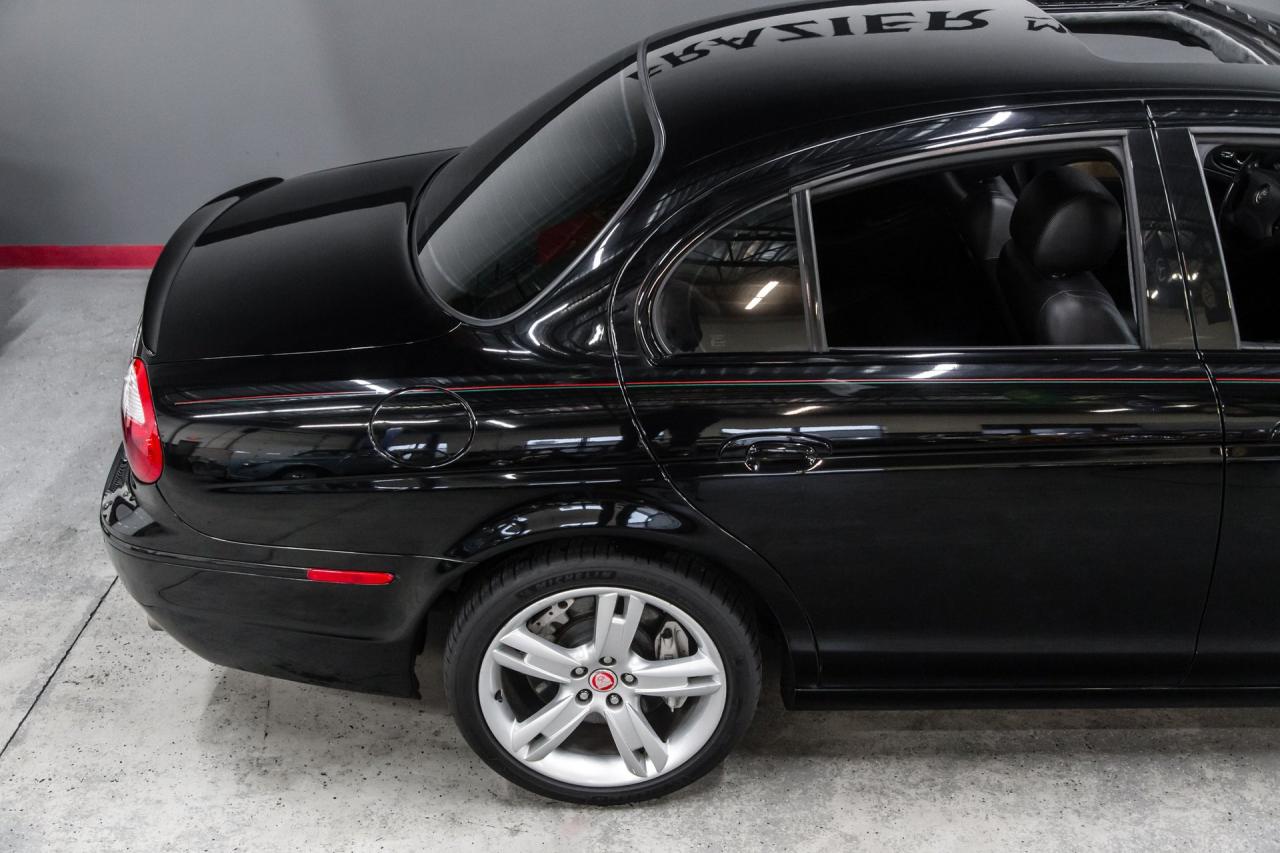 2005 Jaguar S TYPE R