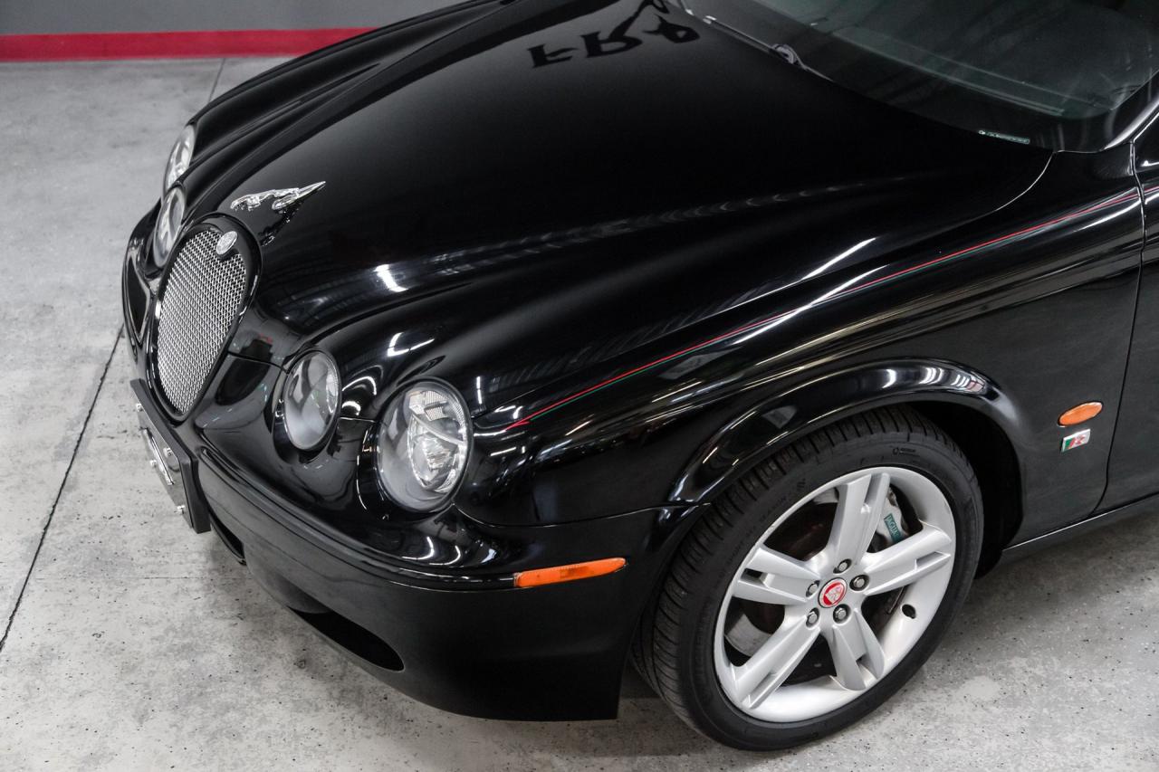 2005 Jaguar S TYPE R