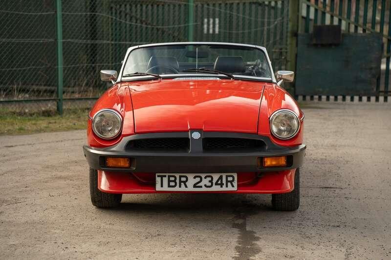 1976 MG B Roadster