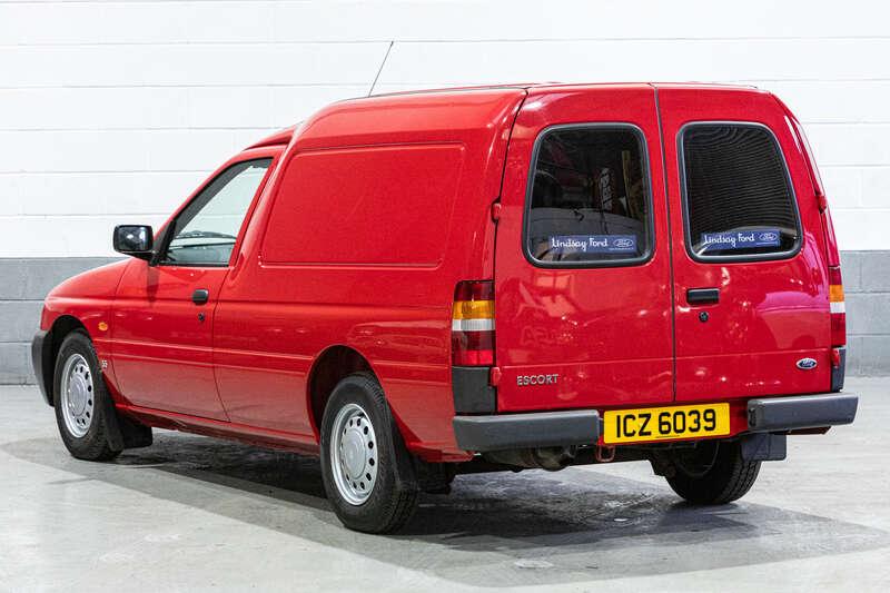 2001 Ford Escort