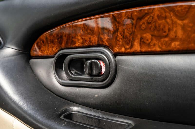 1996 Aston Martin DB7 AUTO