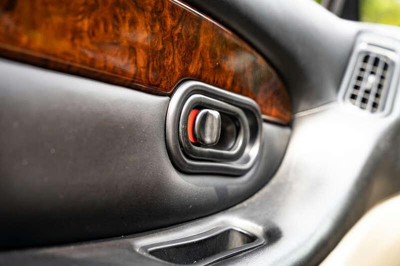 1996 Aston Martin DB7 AUTO