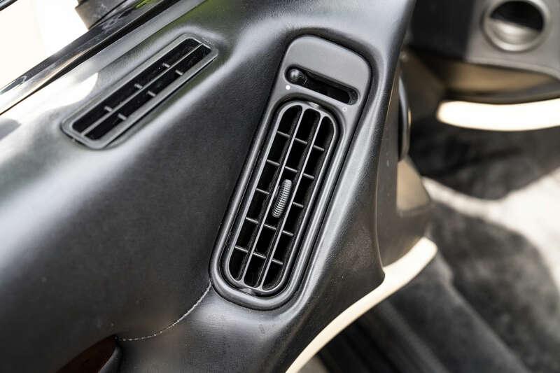 1996 Aston Martin DB7 AUTO