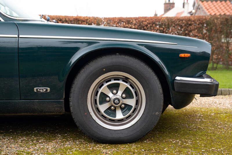 1991 Daimler Double Six