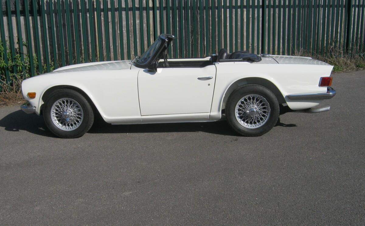 2021 Triumph TR6