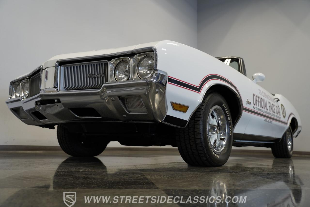 1970 Oldsmobile Cutlass Supreme indy 500 pace car convertible
