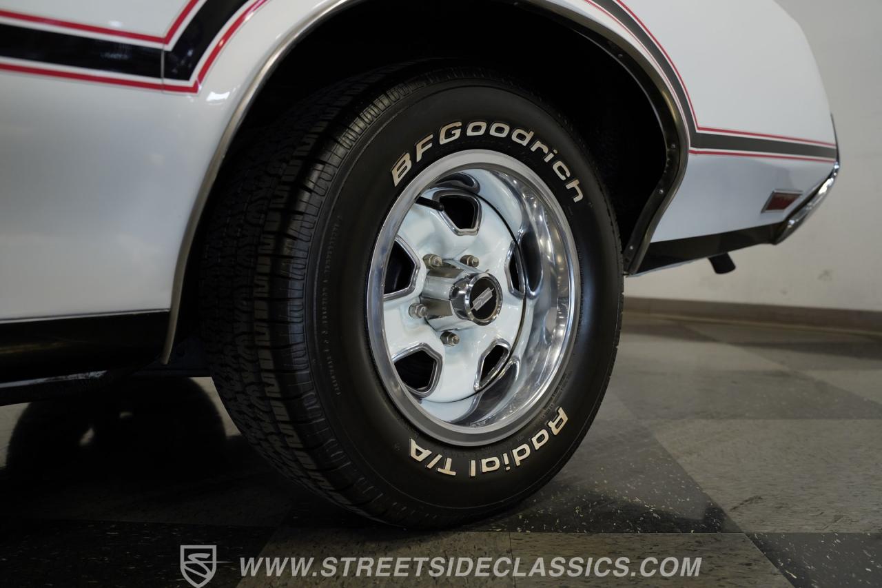 1970 Oldsmobile Cutlass Supreme indy 500 pace car convertible