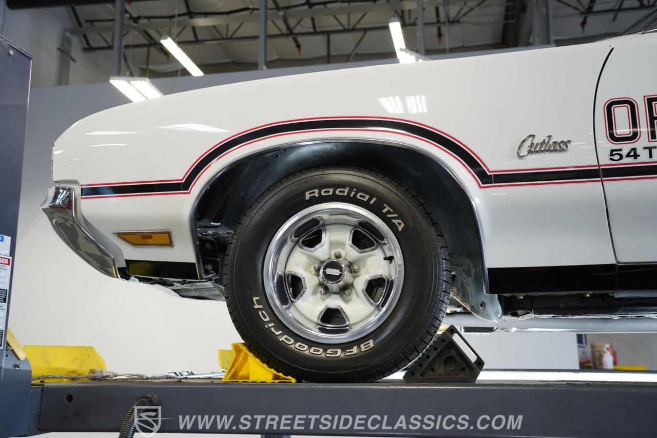 1970 Oldsmobile Cutlass Supreme indy 500 pace car convertible