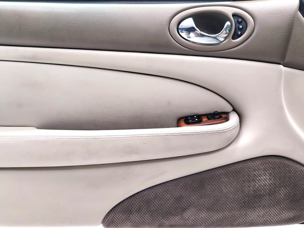 1998 Jaguar XK R COUPE