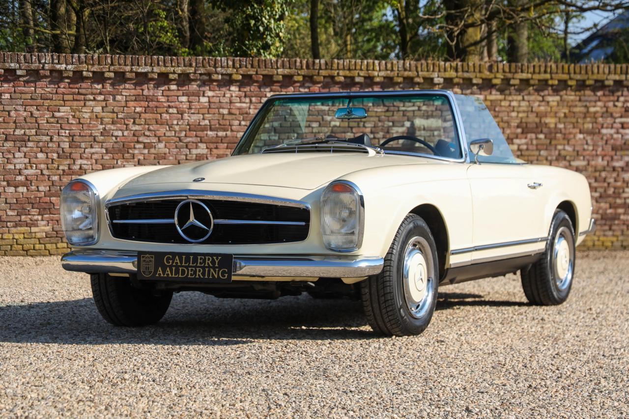 1967 Mercedes - Benz Mercedes Benz 250 SL Pagode