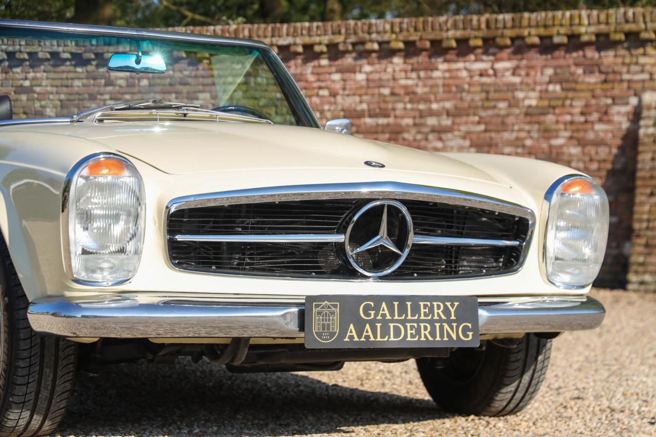 1967 Mercedes - Benz Mercedes Benz 250 SL Pagode