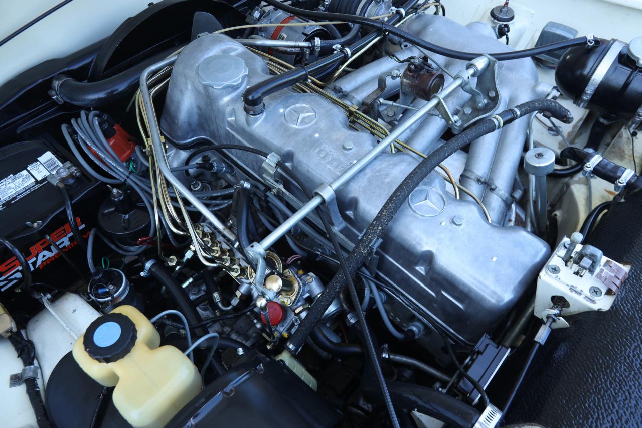 1967 Mercedes - Benz Mercedes Benz 250 SL Pagode
