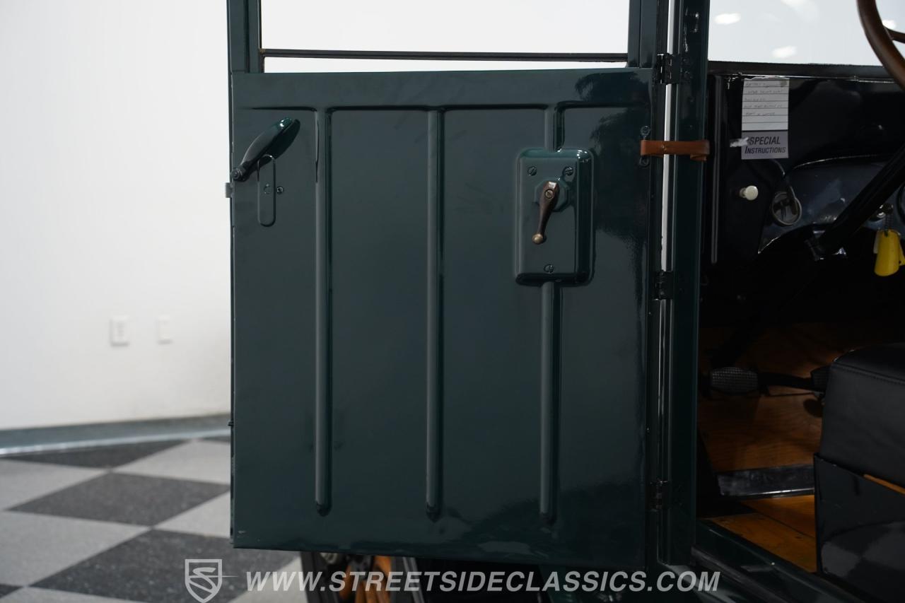 1928 Dodge Victory Six Produce Truck